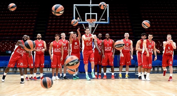 &Alpha;&nu;&alpha;&mu;έ&tau;&rho;&eta;&sigma;&eta; &pi;&omicron;&upsilon; &xi;&upsilon;&pi;&nu;ά&epsilon;&iota; &mu;&nu;ή&mu;&epsilon;&sigmaf; &sigma;&tau;&omicron; &Mu;&iota;&lambda;ά&nu;&omicron;