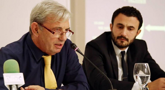 To "&mu;&pi;&alpha;&lambda;ά&kappa;&iota;" &sigma;&tau;&omicron;&nu; &Theta;.&Kappa;&alpha;&rho;&upsilon;&pi;ί&delta;&eta;