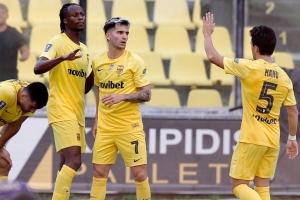 &Alpha;&Rho;&Eta;&Sigma; &ndash; &Mu;&alpha;&rho;&kappa;ό 1-0 | &Pi;ή&rho;&epsilon; &tau;&eta; &nu;ί&kappa;&eta; &kappa;&alpha;&iota; &tau;ί&pi;&omicron;&tau;&alpha; &pi;&alpha;&rho;&alpha;&pi;ά&nu;&omega;