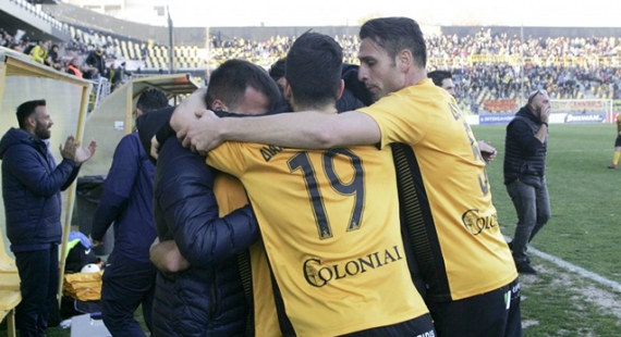 &Alpha;&Rho;&Eta;&Sigma; - &Alpha;&pi;ό&lambda;&lambda;&omega;&nu; &Pi;. 2-0  | &Xi;&epsilon;&kappa;&omicron;ύ&rho;&alpha;&sigma;&tau;&eta; &nu;ί&kappa;&eta; &sigma;&epsilon; &gamma;&iota;&omicron;&rho;&tau;&iota;&nu;ή &alpha;&tau;&mu;ό&sigma;&phi;&alpha;&iota;&rho;&alpha;!