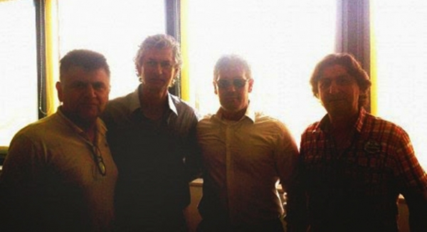 &Eta; &delta;&upsilon;&nu;&alpha;&mu;&iota;&kappa;ή &tau;&omicron;&upsilon; &kappa;ό&sigma;&mu;&omicron;&upsilon; &pi;&epsilon;&rho;&iota;&pi;&lambda;έ&kappa;&epsilon;&iota; &tau;&omicron; "&mu;&nu;&eta;&mu;ό&nu;&iota;&omicron;-&sigma;&upsilon;&nu;&epsilon;&rho;&gamma;&alpha;&sigma;ί&alpha;&sigmaf;"