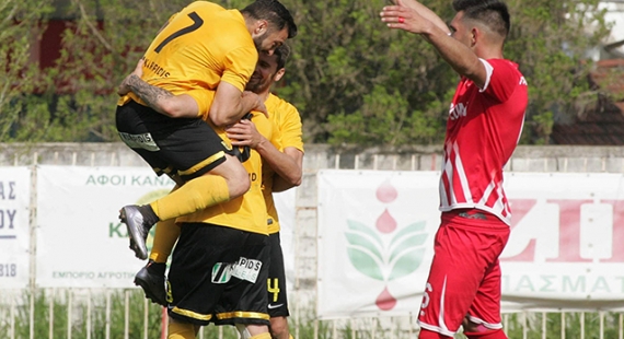 &Epsilon;ύ&kappa;&omicron;&lambda;&omicron; &pi;έ&rho;&alpha;&sigma;&mu;&alpha; &kappa;&alpha;&iota; &alpha;&pi;ό &tau;&eta;&nu; &Chi;&alpha;&lambda;ά&sigma;&tau;&rho;&alpha;